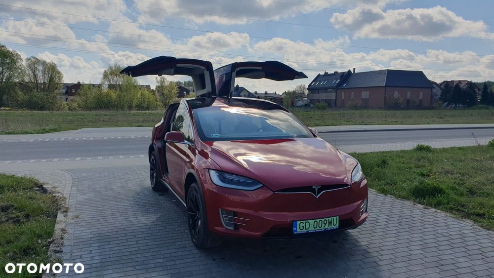 Tesla Model X 75D Allradantrieb - 4