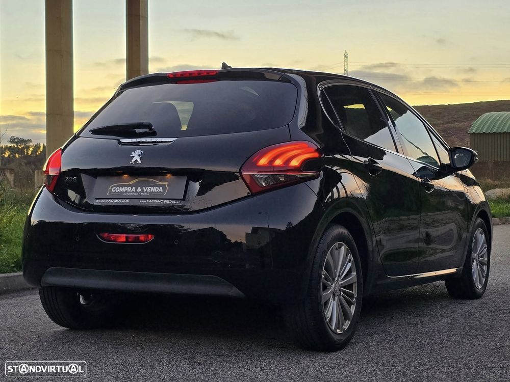 Peugeot 208 1.6 BlueHDi Style - 4