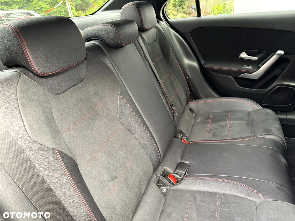 Mercedes-Benz Klasa A 180 AMG Line - 14