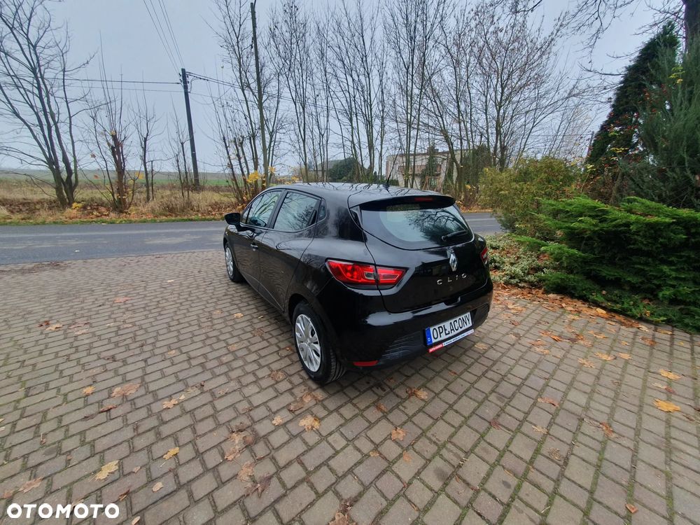 Renault Clio 1.2 16V 75 Life - 5