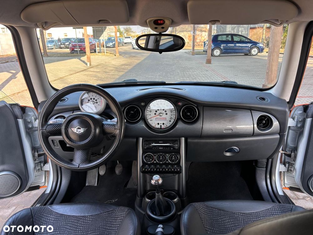 MINI Cooper Seven - 18