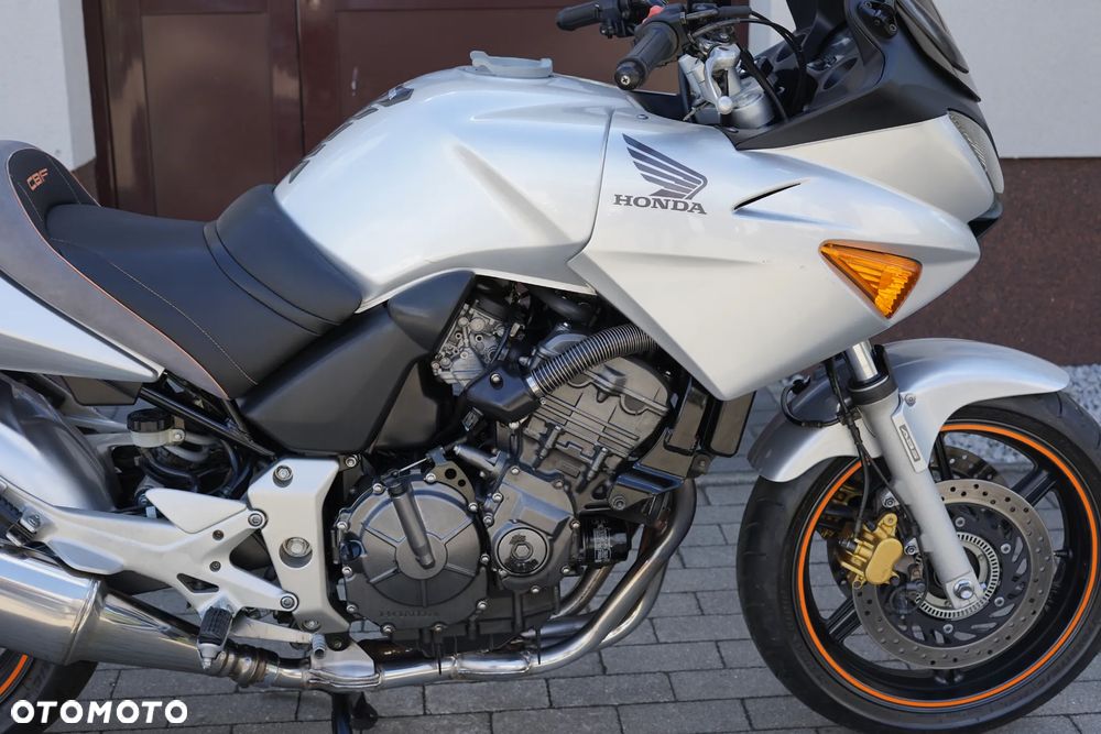 Honda CBF - 10