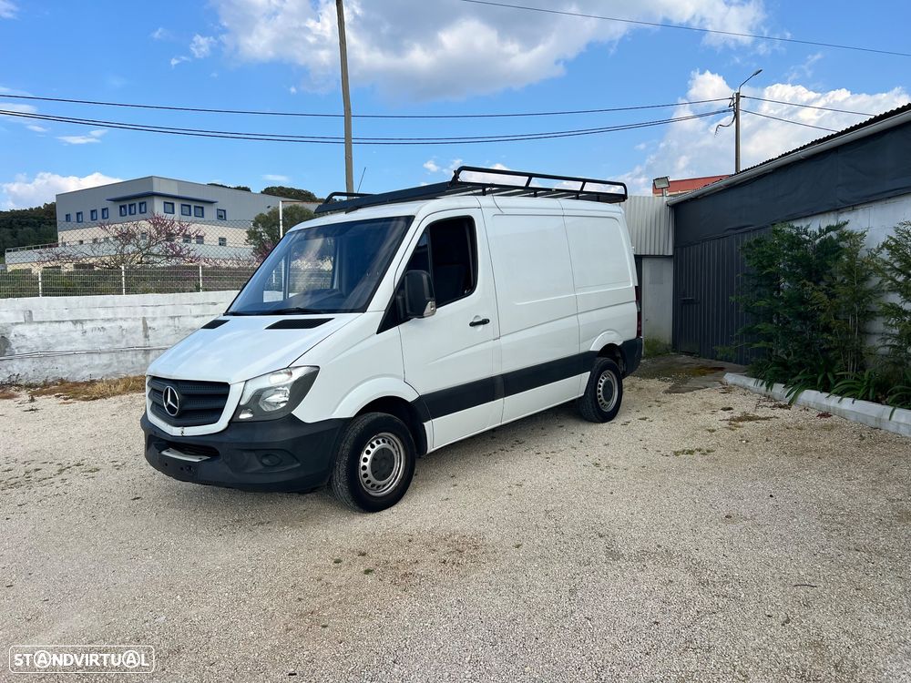 Mercedes-Benz Sprinter - 2