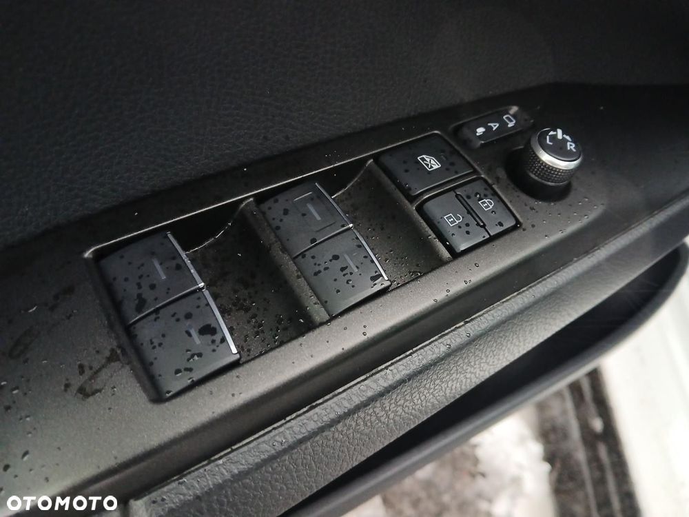 Toyota Camry 2.5 Hybrid Prestige CVT - 38