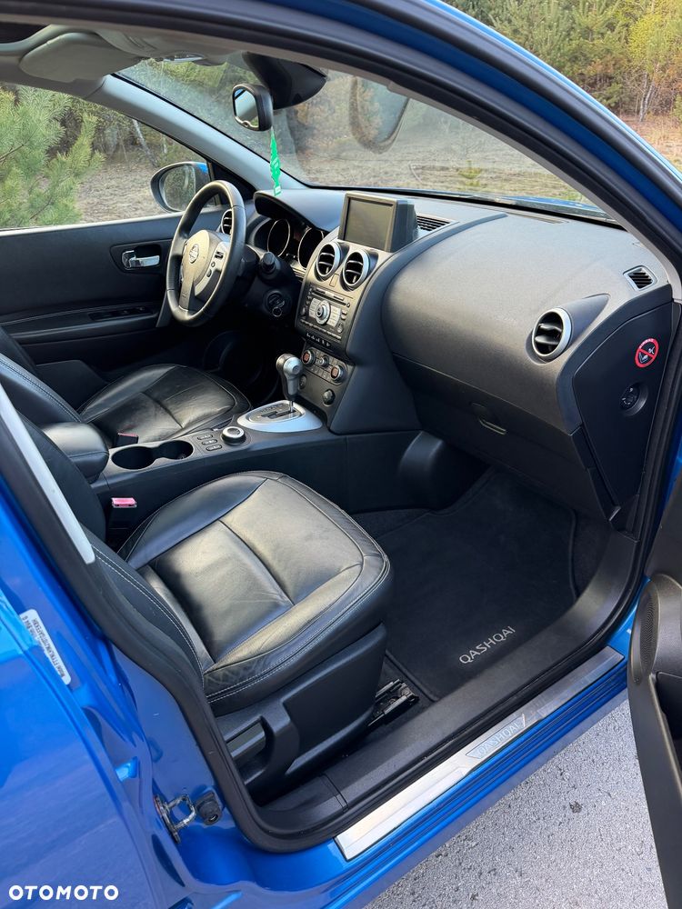 Nissan Qashqai 2.0 dCi 4x4 Tekna Premium - 22