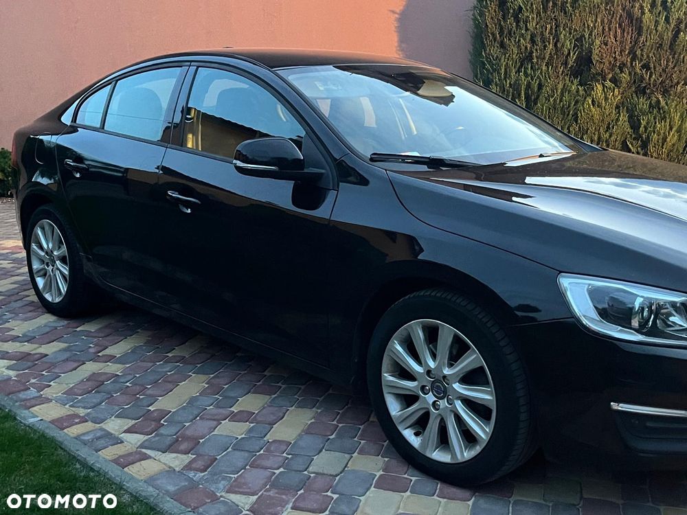 Volvo S60 D3 Kinetic - 1