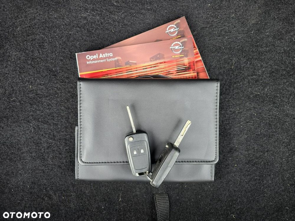 Opel Astra 1.6 Enjoy EU6 - 29