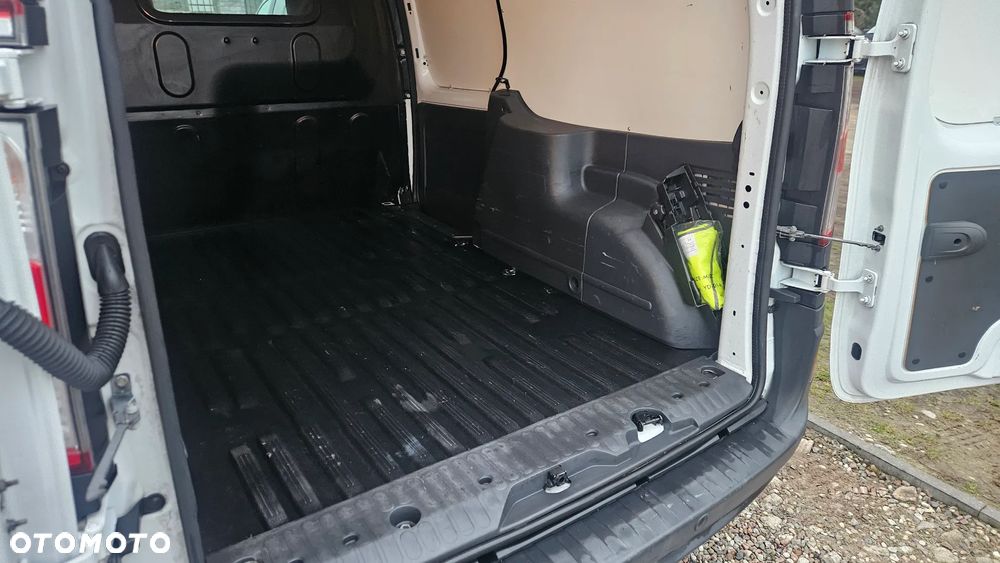 Renault KANGOO MAXI - 12