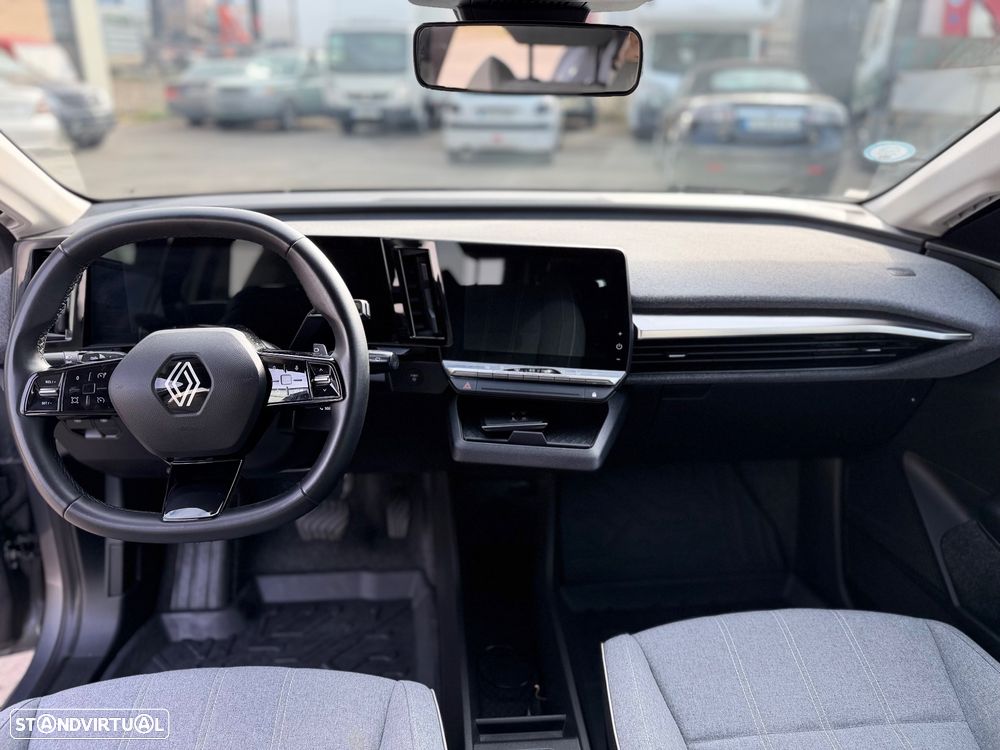 Renault Mégane E-Tech - 12