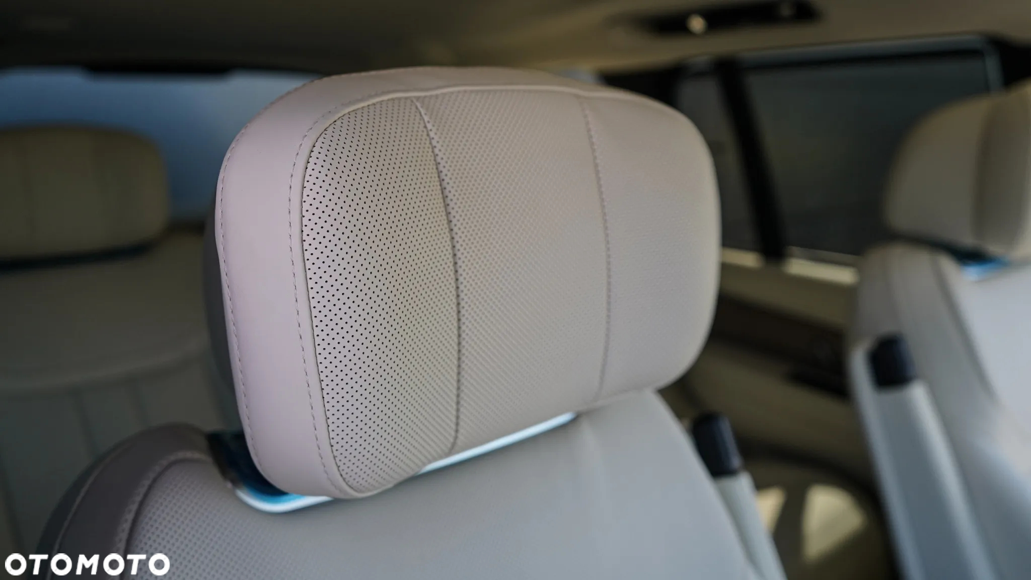 Land Rover Range Rover P460e Hybrid Autobiography - 14