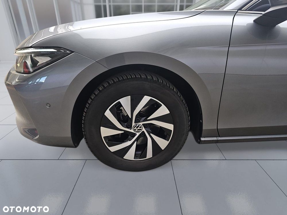 Volkswagen Passat - 35