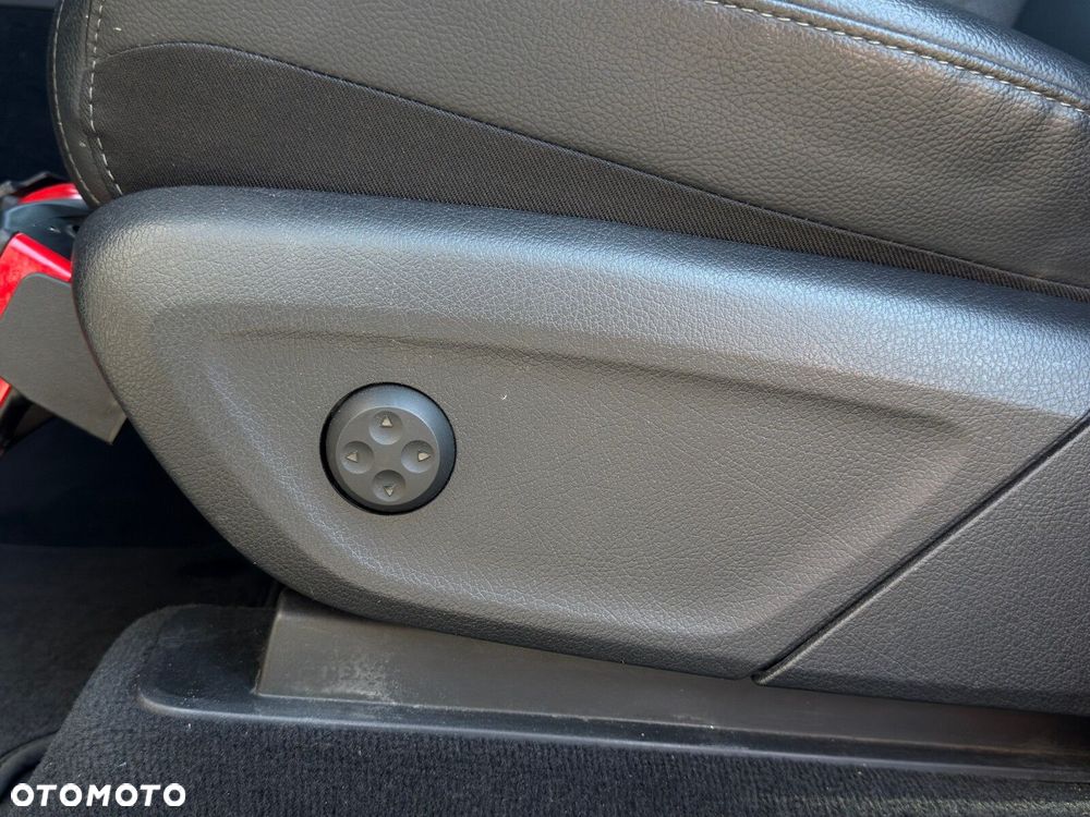 Mercedes-Benz GLE 300 d 4-Matic - 13