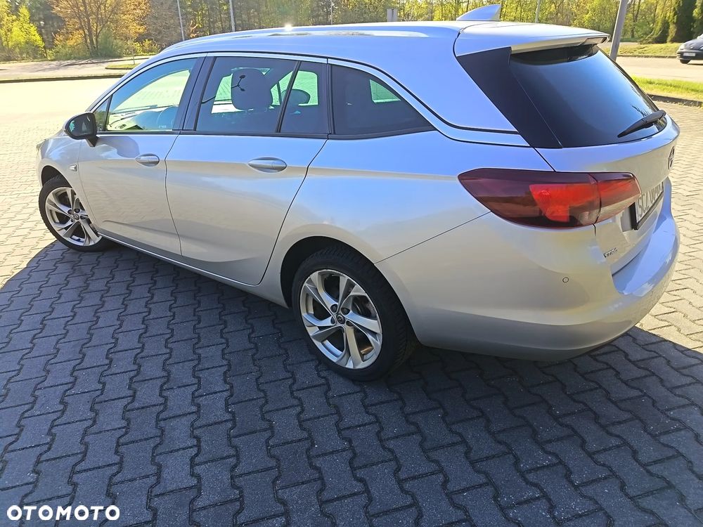 Opel Astra 1.6 CDTI Dynamic S&S - 2