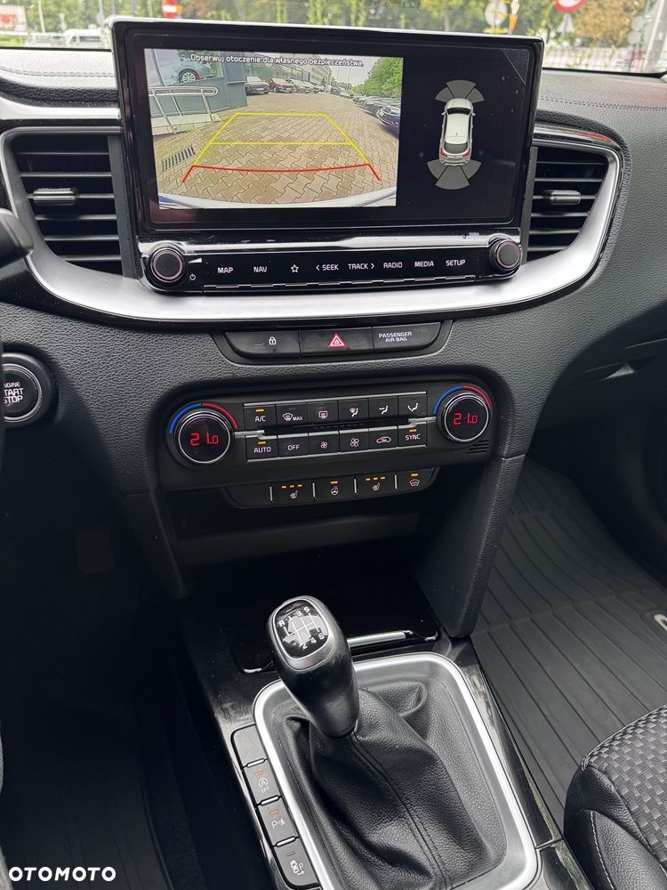 Kia XCeed 1.5 T-GDI Business Line - 18