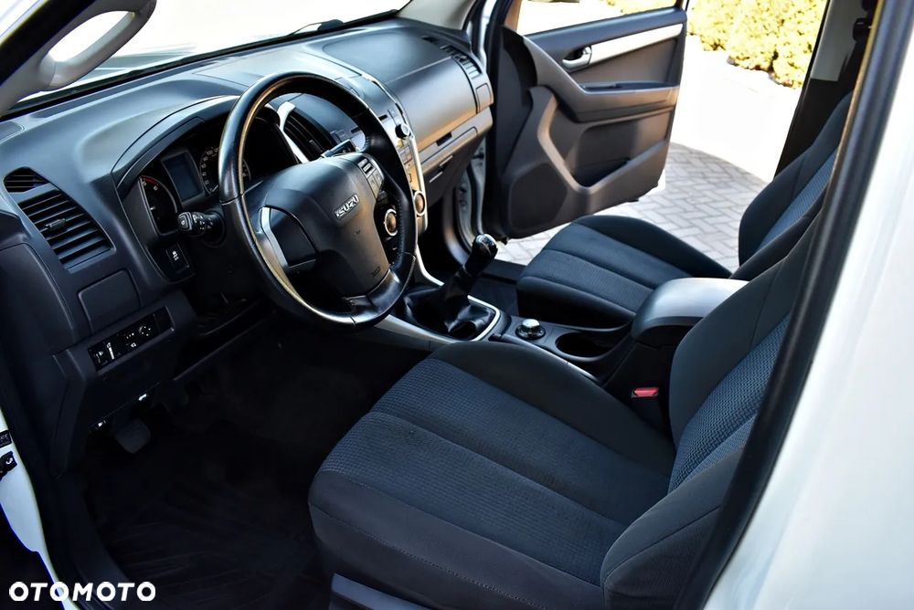 Isuzu D-Max 4x4 Double Cab Custom - 33