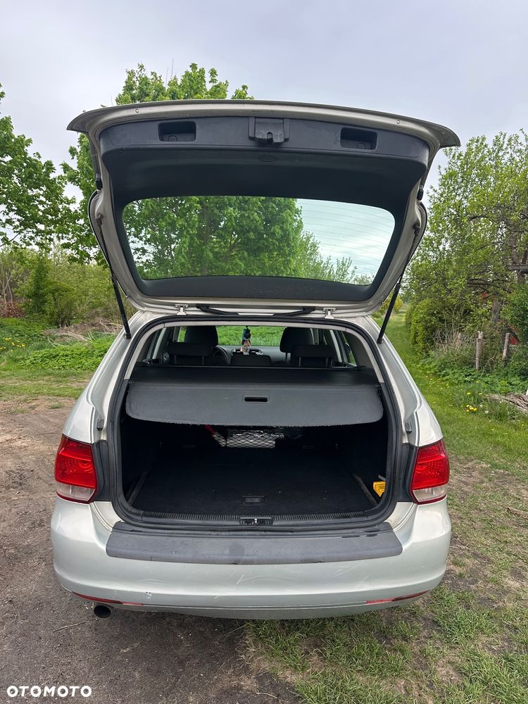 Volkswagen Golf 1.6 TDI Comfortline - 3
