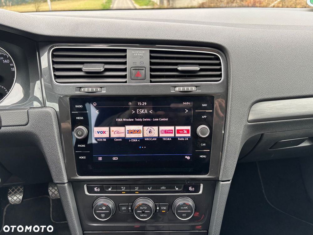 Volkswagen Golf 1.0 TSI OPF Comfortline - 17