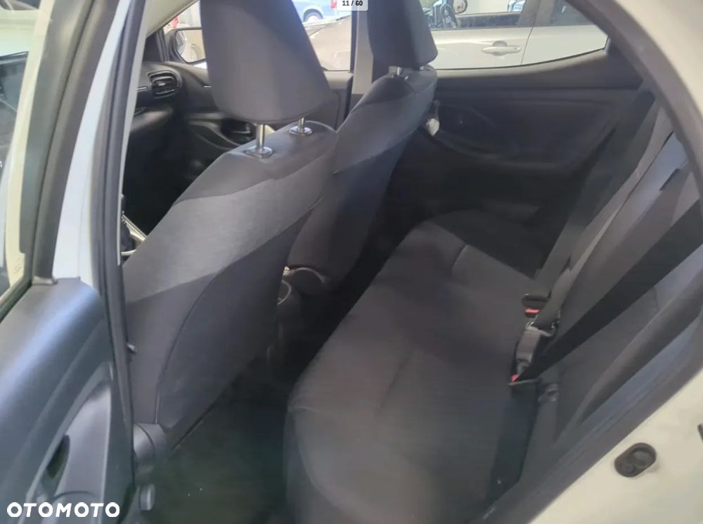 Toyota Yaris 1.5 Comfort - 10