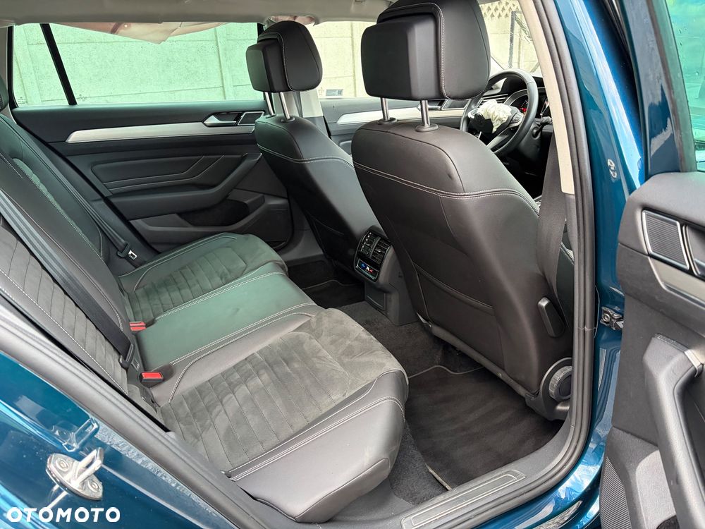 Volkswagen Passat 2.0 TDI EVO Elegance DSG - 22