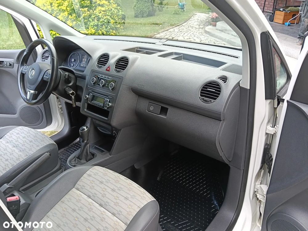 Volkswagen Caddy - 29