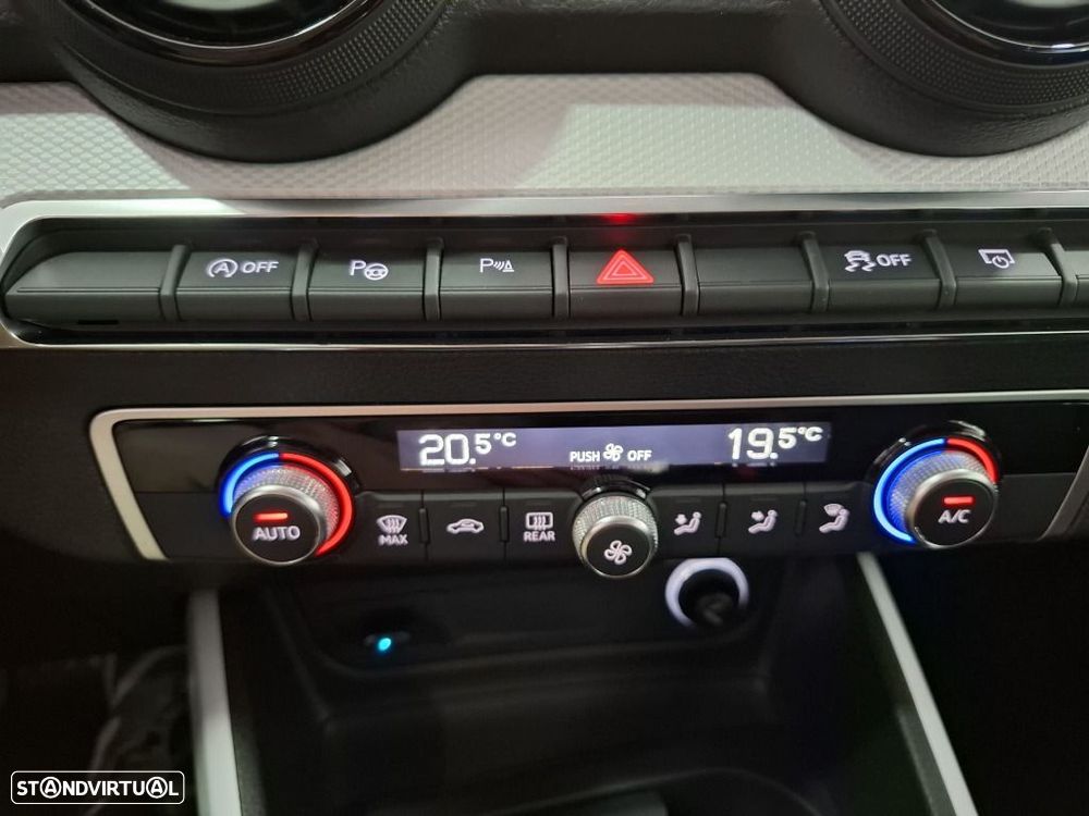 Audi Q2 1.0 TFSI Design S tronic - 22