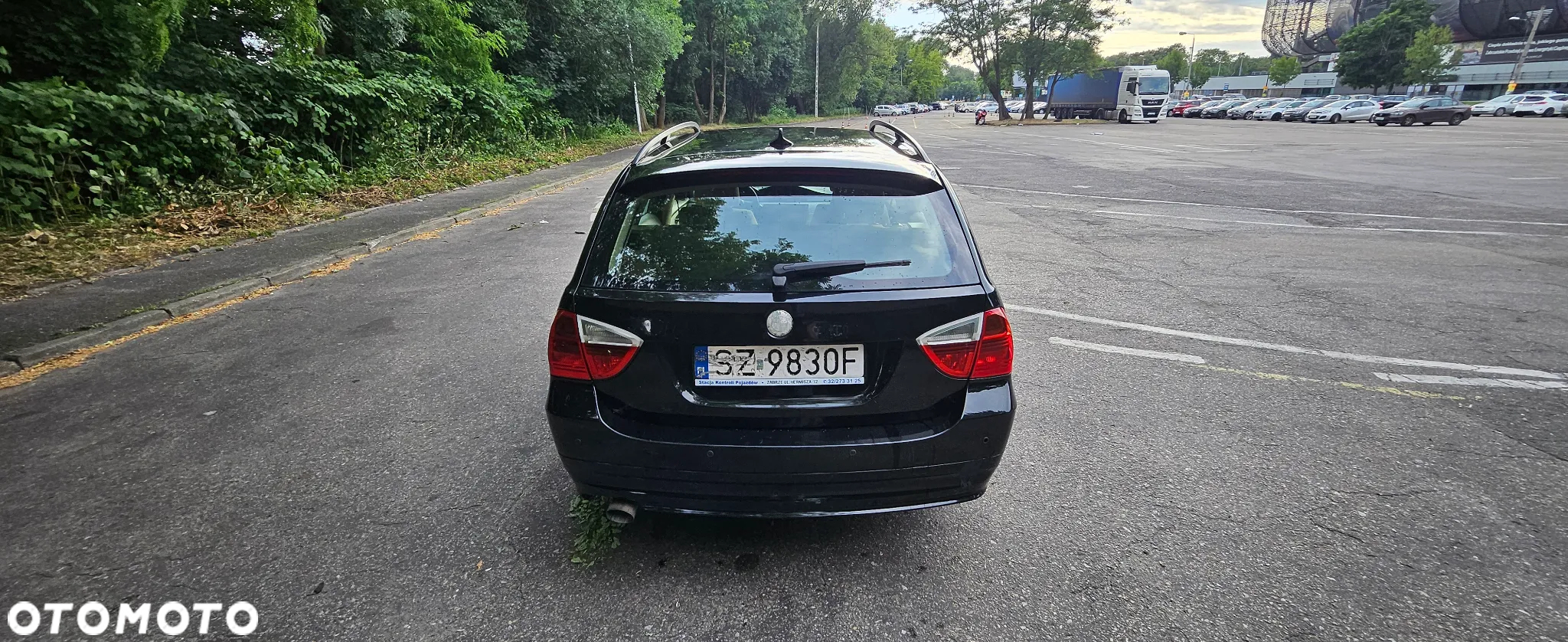 BMW Seria 3 318d - 11