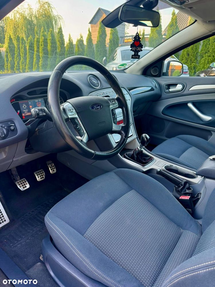 Ford Mondeo 2.0 TDCi Champions Edition - 15