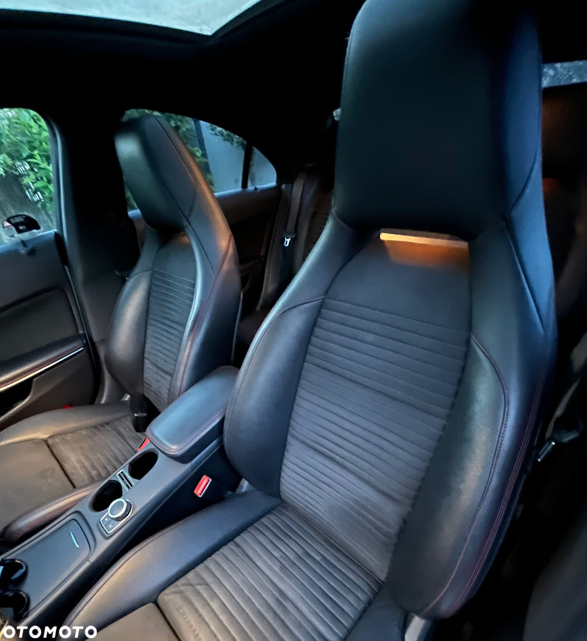 Mercedes-Benz CLA 180 7G-DCT AMG Line - 6