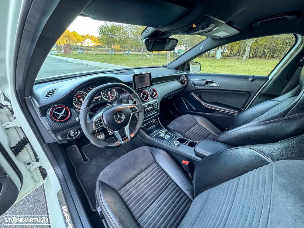 Mercedes-Benz A 45 AMG 4-Matic - 16