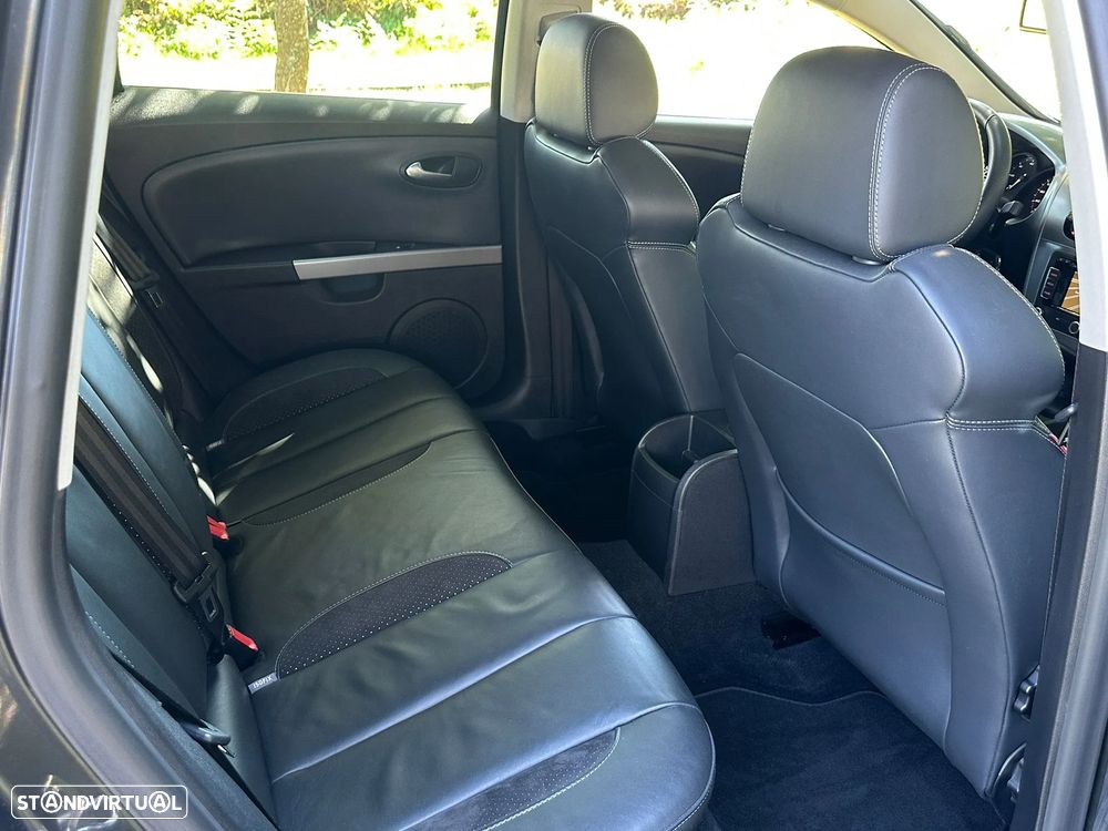 SEAT Leon 1.6 TDI Ecomotive Sport Start/Stop - 19