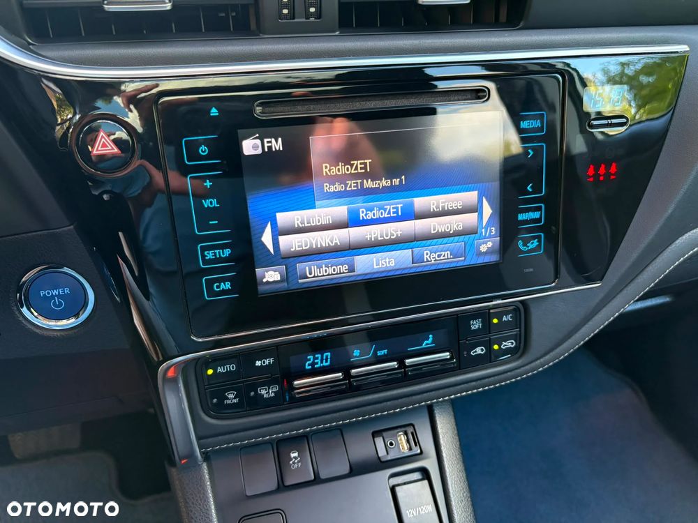 Toyota Auris 1.8 HSD Luna - 10