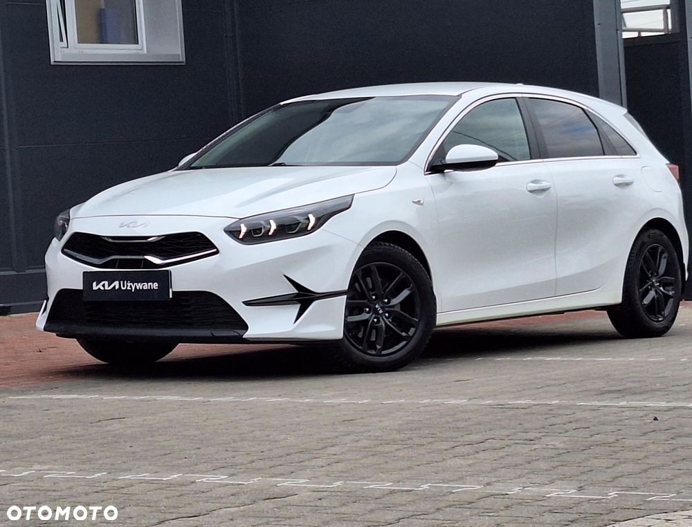 Kia Ceed 1.5 T-GDI M DCT - 16