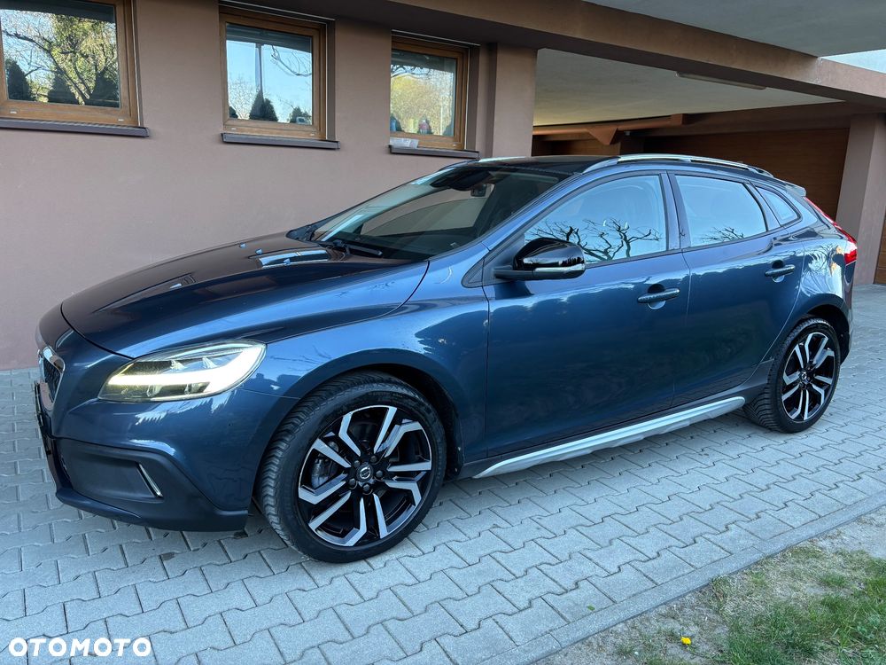 Volvo V40 Cross Country D3 Drive-E Summum - 4
