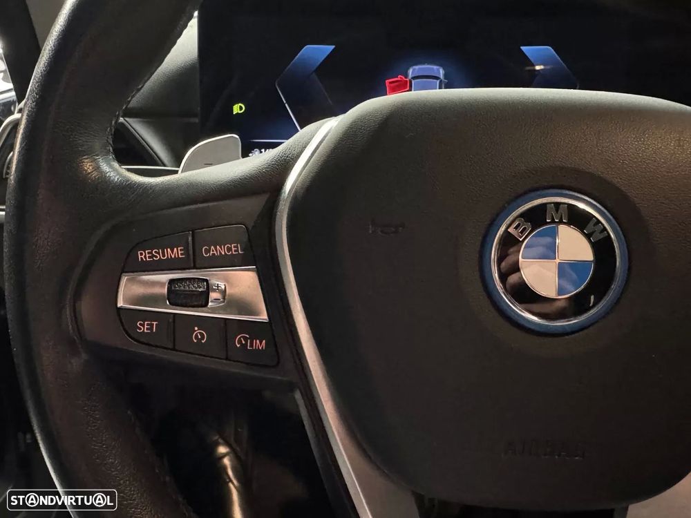 BMW 320 e Pack Essence Auto - 23