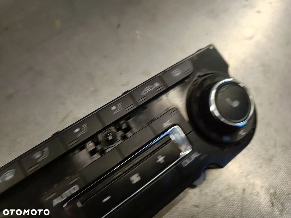 Panel klimatyzacji Skoda Superb 2 Octavia II FL panel climatronic Podgrzewane Fotele 3T0907044BS - 3