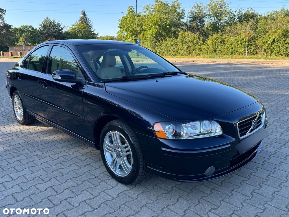 Volvo S60 2.4D Momentum - 8
