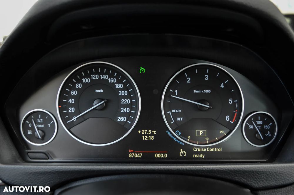 BMW Seria 3 320d xDrive DPF Aut. Edition Sport - 28