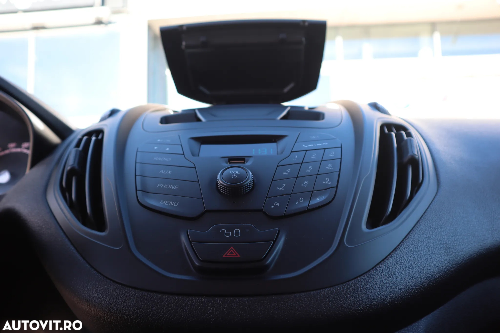 Ford Transit - 10