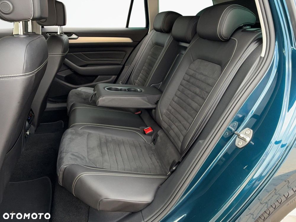 Volkswagen Passat - 11