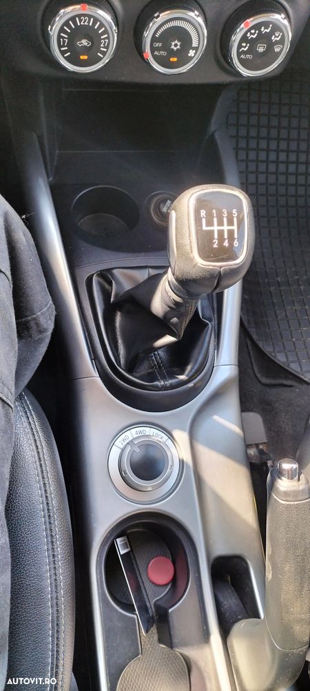 Mitsubishi Outlander - 1