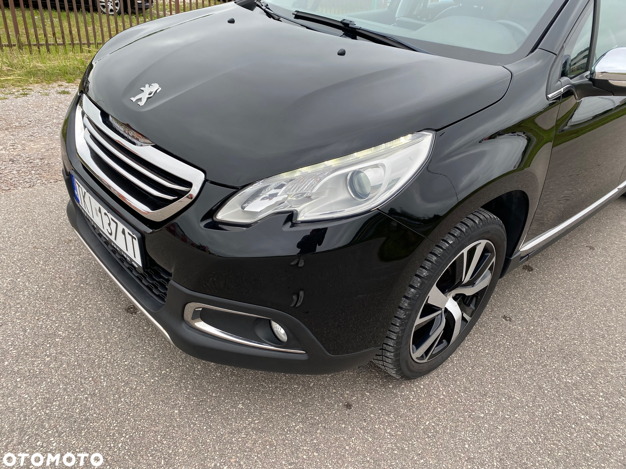 Peugeot 2008 1.6 e-HDi Allure S&S - 26