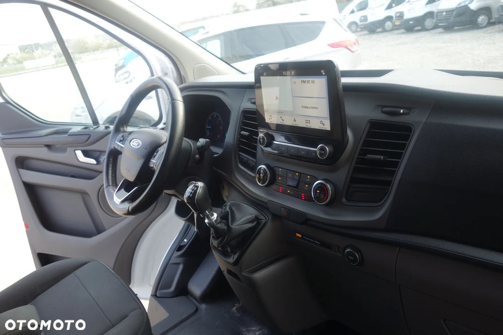 Ford Transit Custom Long 2.0 ecoblue 130 KM Klima - 6