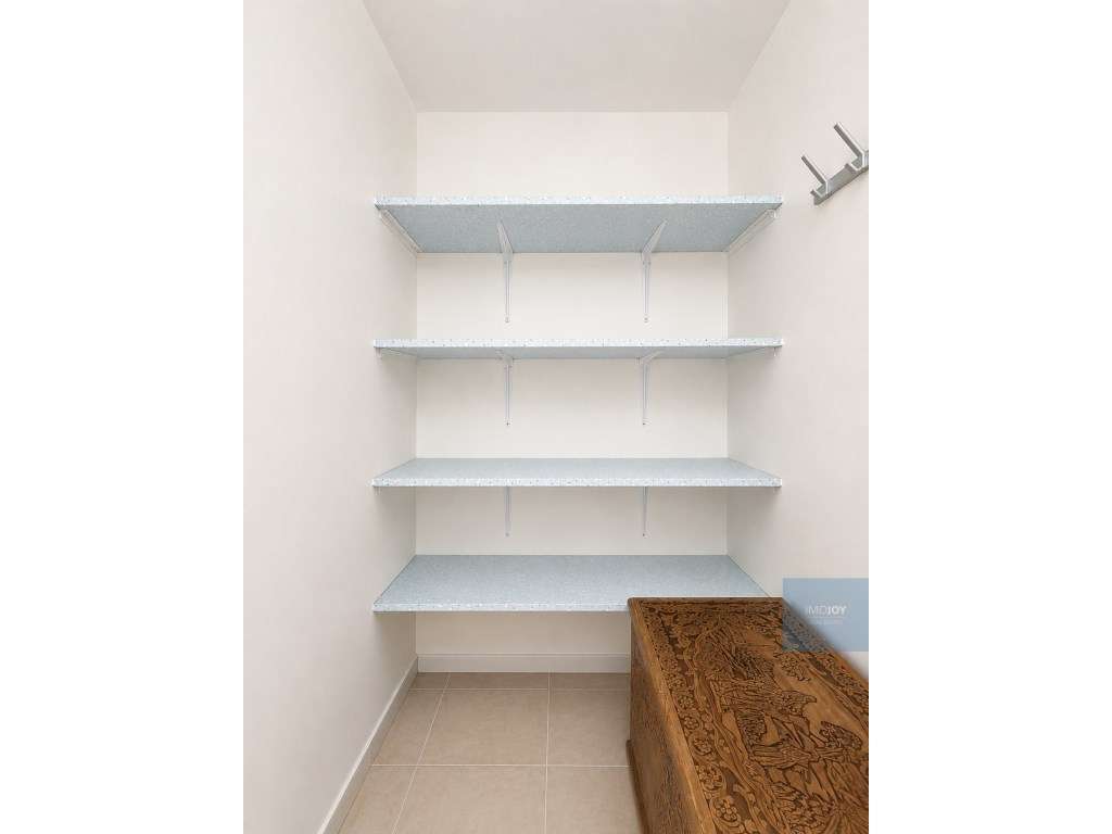 Apartamento T2 na Tapada das Mercês - Grande imagem: 4/25