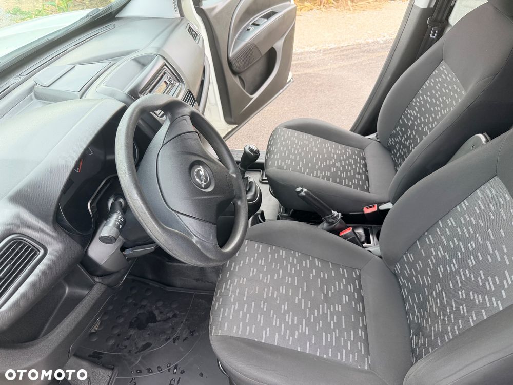 Opel Combo - 11