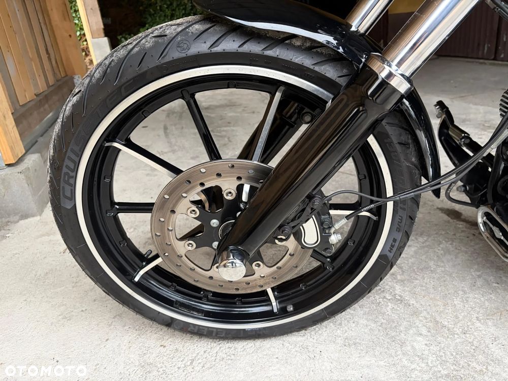 Harley-Davidson FXSB Breakout - 3