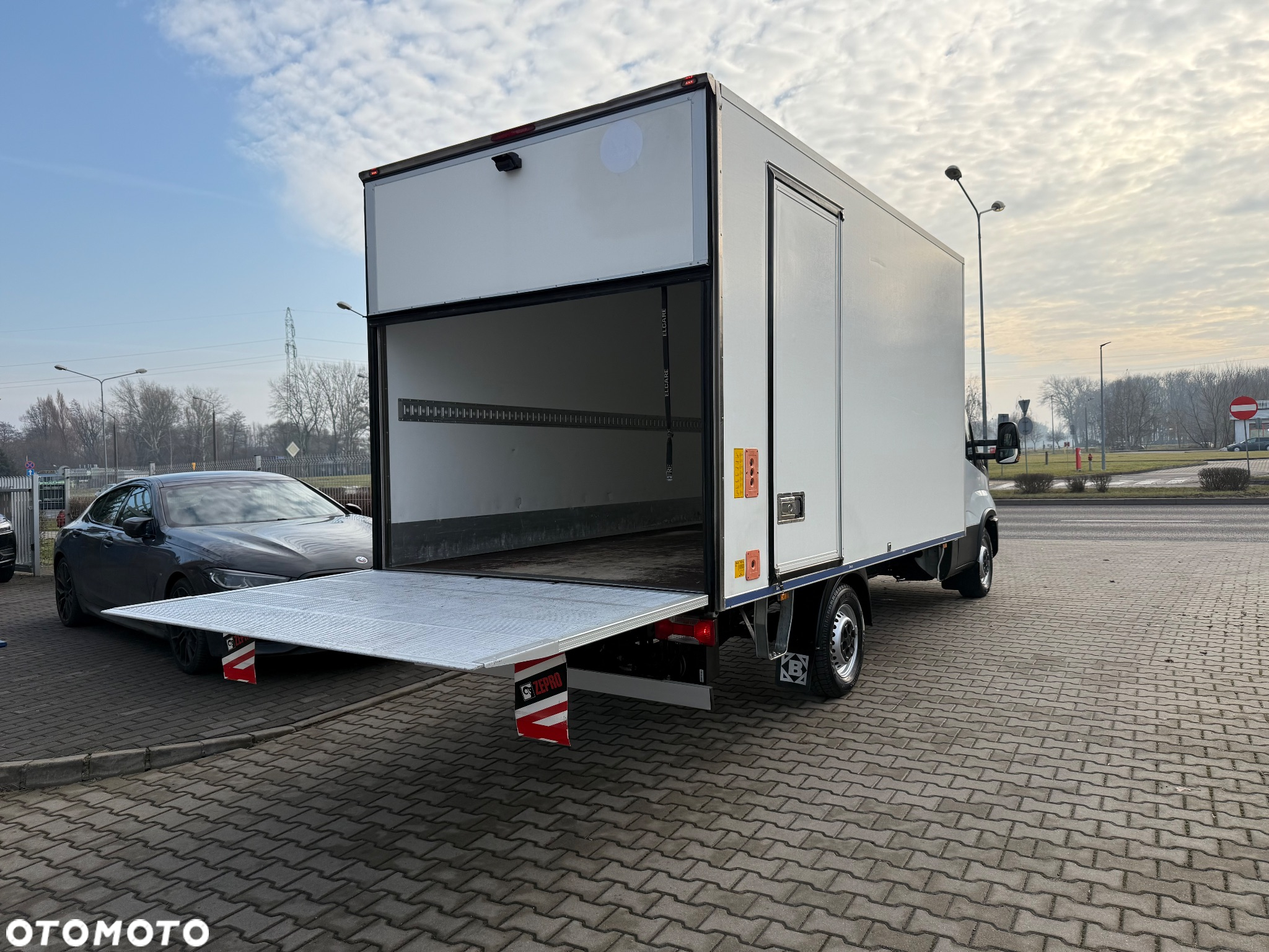 Iveco DAILY 35-160 HI-MATIC KONTENER 8 EUROPALET WINDA ZEPRO - 14