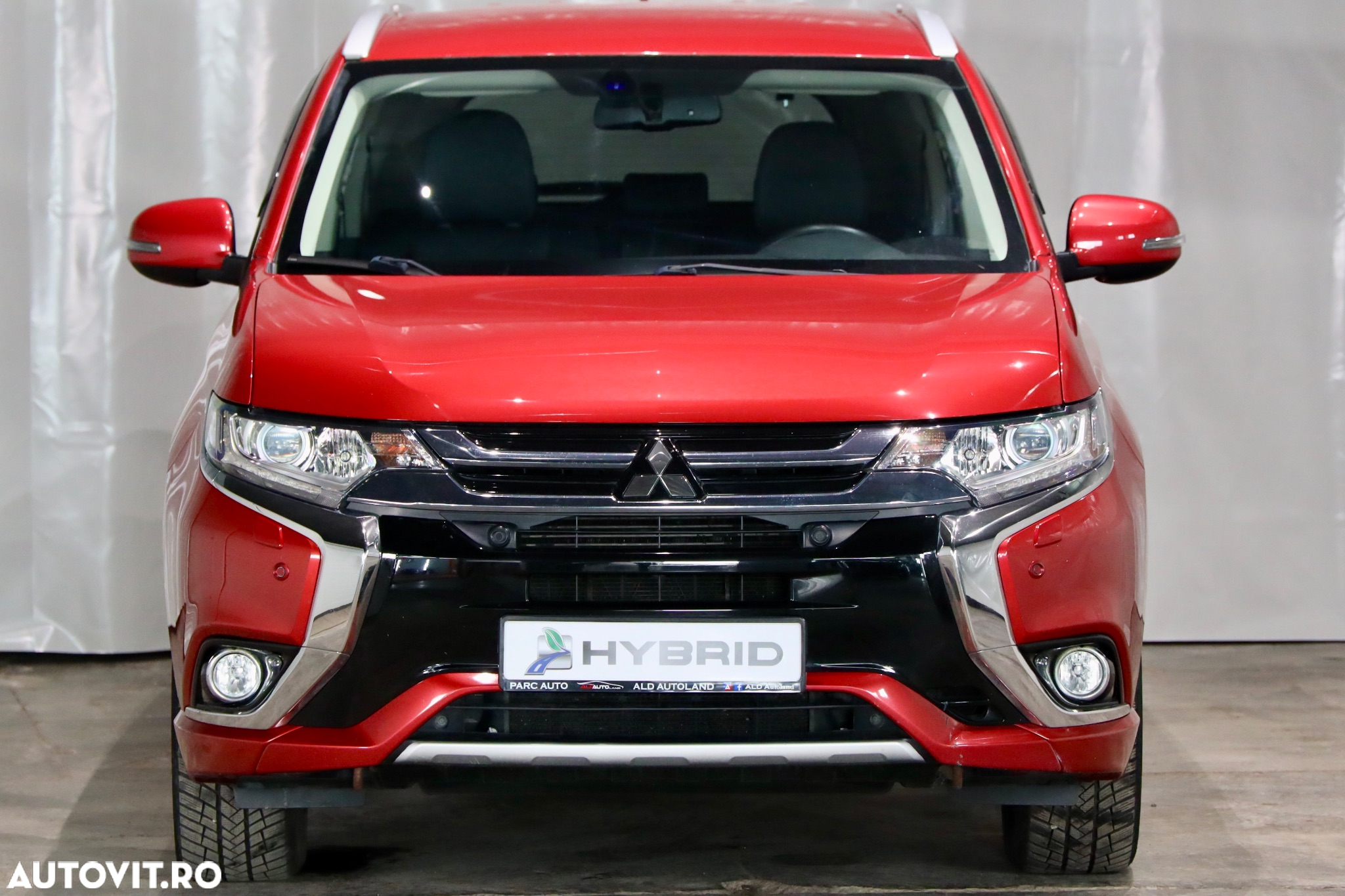 Mitsubishi Outlander 2.0 4WD Plug-In Hybrid - 33