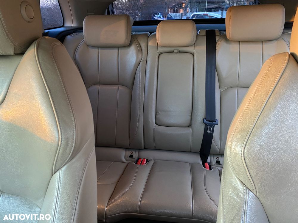 Land Rover Range Rover Evoque - 15