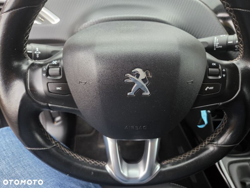 Peugeot 2008 PureTech 110 Stop&Start Allure - 20