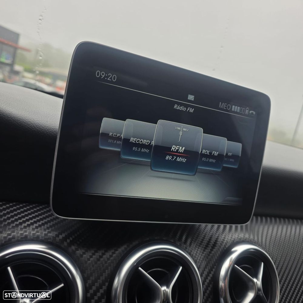 Mercedes-Benz A 180 7G-DCT AMG Line - 28